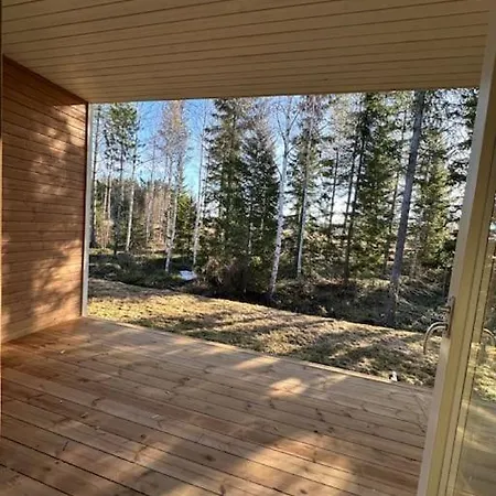 Kotimaailma - Uusi Rivitalokolmio Saunalla # 4 *